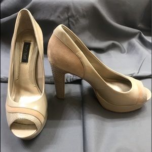 WHBM light tan peep toe pumps!  EUC.